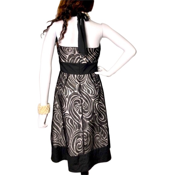 White House / black market Dress - Picture 2 of 7